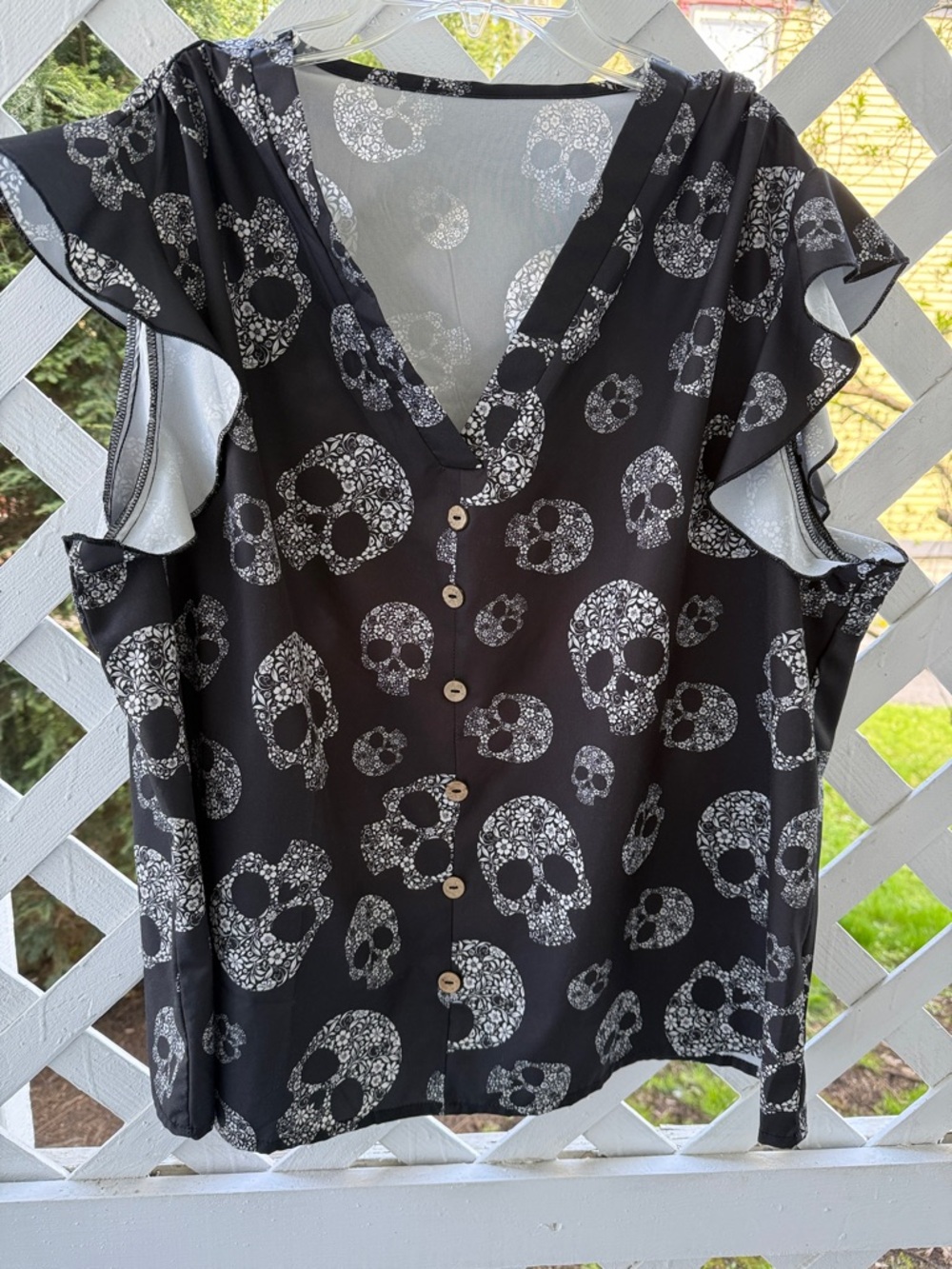 Womens Black Skull-Print V-Neck Button Blouse